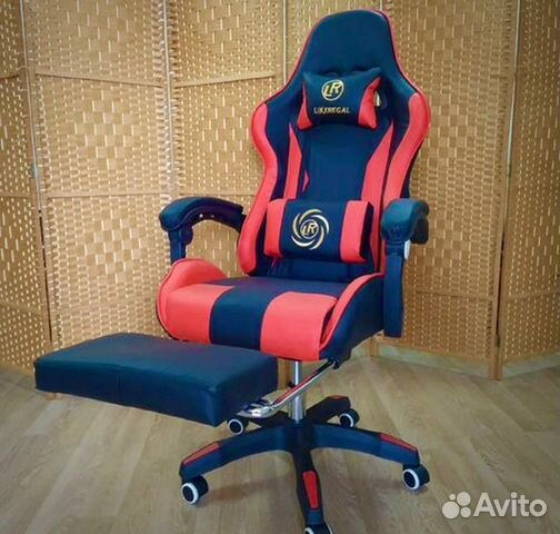 Компьютерное кресло игровое с подножкой