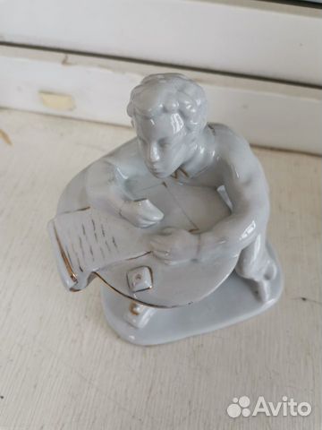 Юный Пушкин за столом