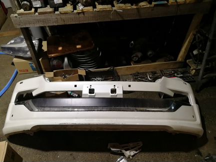 Бампер передний Toyota Land Cruiser 200 c 2015г