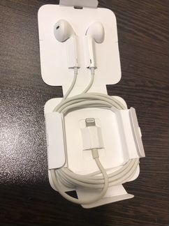 Наушники Apple EarPods (Lightning)