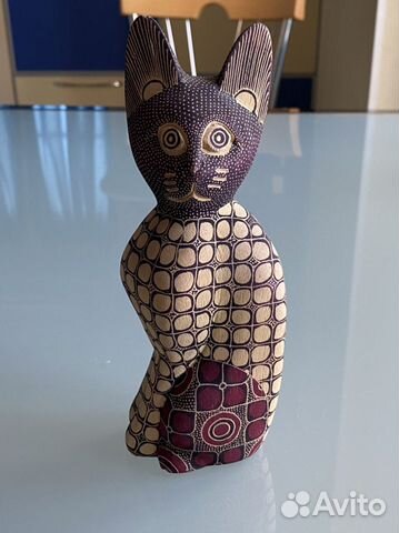 Статуэтка кошка