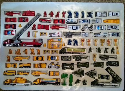 Игровой набор из 100 предметов