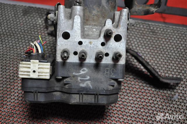 Блок ABS toyota RAV4 ACA21