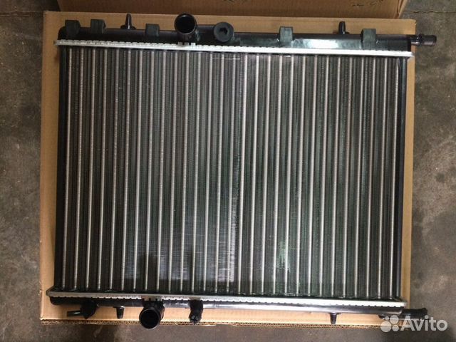 Радиатор охлаждения Peugeot 206 307 Citroen C4