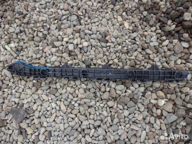 Крепление бампера заднее правое Toyota Corolla