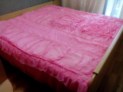 Покрывало и шторы для спальной комнаты