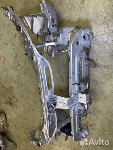 Телевизор (рамка радиатора) Mitsubishi Outlander X