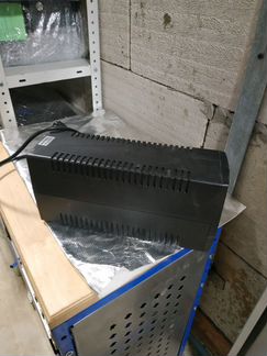 Источник бесперебойного питания APC Back-UPS 650LI