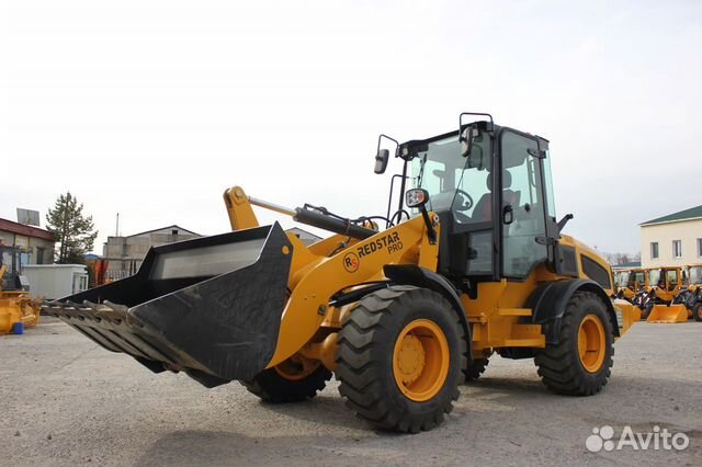 Фронтальный погрузчик Redstar PRO, 2023