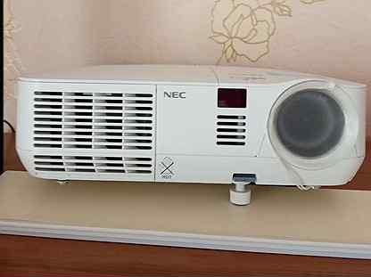 Проектор NEC v260x