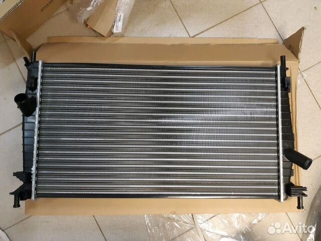 Радиатор охлаждения Mazda 3