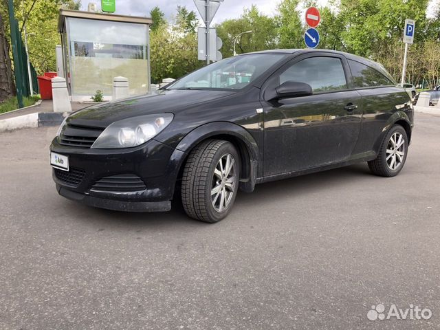 Opel Astra 2010 седан черный