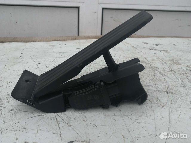 Педаль газа BMW 3-Series 5