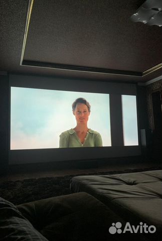 Домашний кинотеатр (частный кинозал)