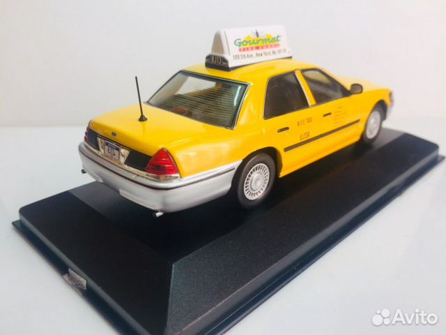 Ford Crown Victoria New York Taxi 1:43