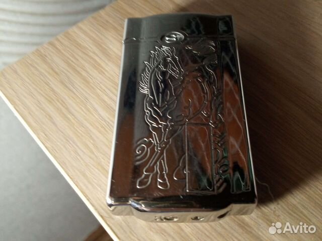 Зажигалка конь