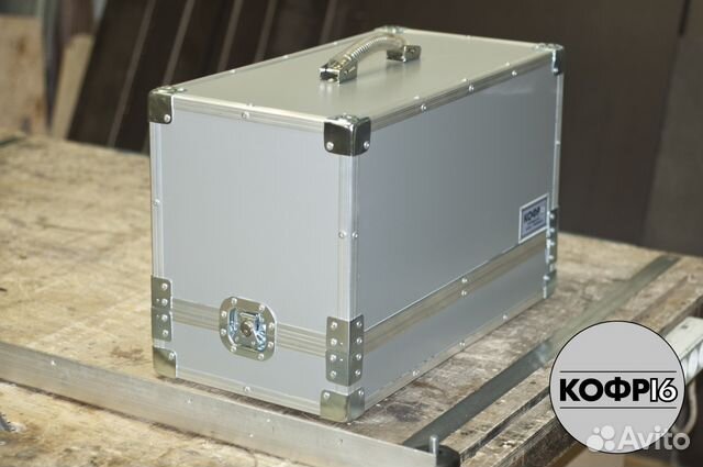 Легкий кофр