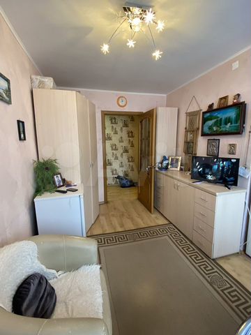 3-к. квартира, 58 м², 2/5 эт.