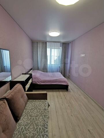 2-к. квартира, 72 м², 8/9 эт.