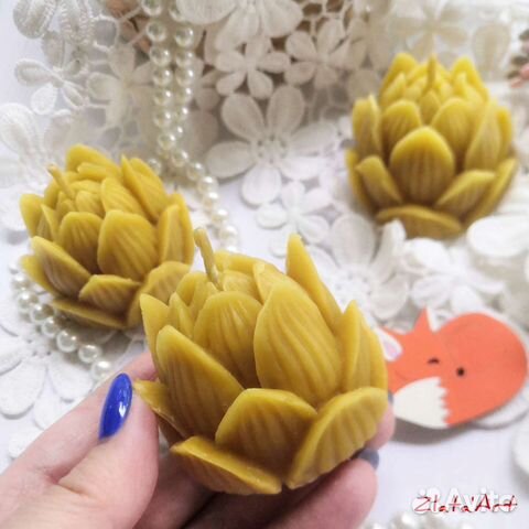 Свеча Лотос