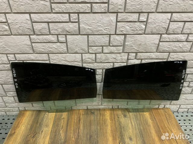 Seat Leon (1P1) Стекло двери задней левой и правой