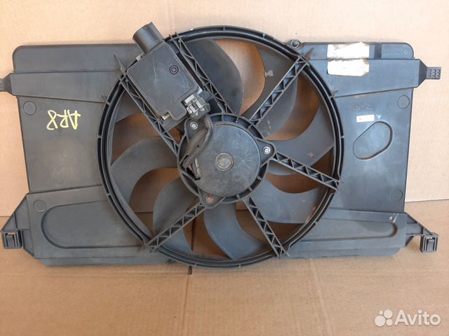 Вентилятор охлаждения Форд Фокус 2 Ford Focus 2