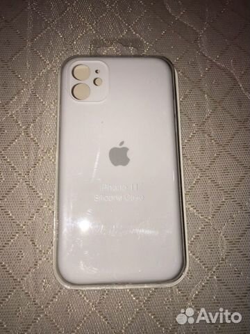 Чехол на iPhone 11