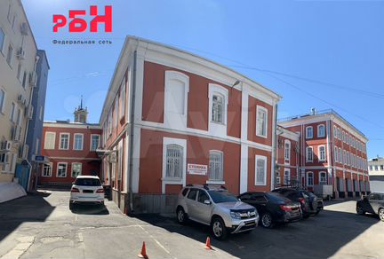 Офис в центре города, 228.6 м²