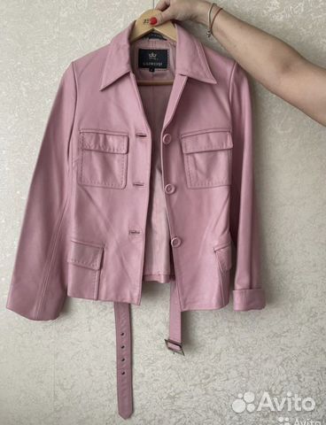 Кожаная куртка розовая