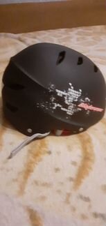 Шлем для катания на роликах Bladerunner