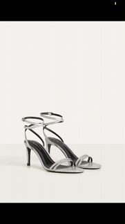 Босоножки серебристые Bershka новые