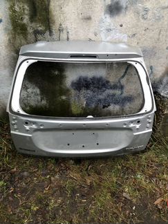 Панель задней подъемной двери mitsubishi outlander