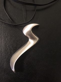 Подвеска на кожаном шнуре Breil, Италия