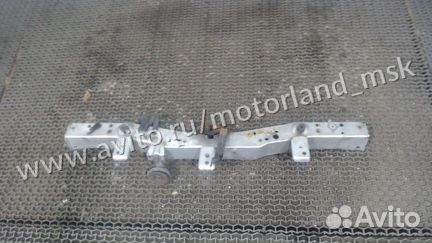 Рамка капота Toyota Auris E15, 2010
