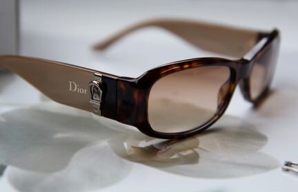 Солнцезащитные осени Dior