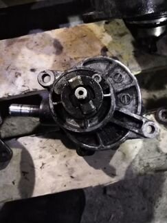 Вакуумный насос A6462300165 на 2.2 MB Sprinter