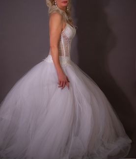 Продается свадебное платье 44-46