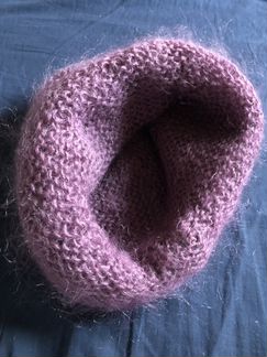 Шерстяная шапка из козы