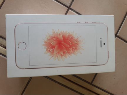 Коробка от iPhone SE