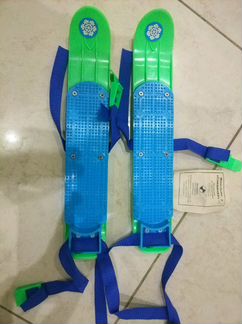 Лыжи пластмассовые детские