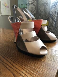 Новые Туфли босоножки праздничные