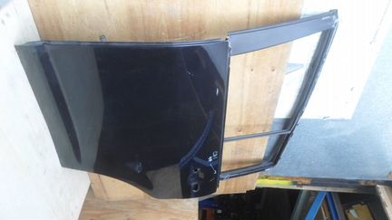 Дверь Ниссан Тиида С11 Nissan Tiida C11 деф зад L