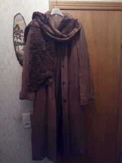 Пальто из натуральной кожи