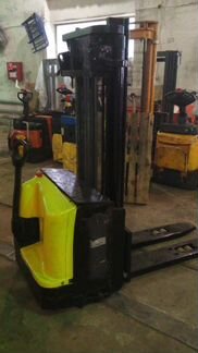 Штабелер бу,штабелер бу самоходный OM