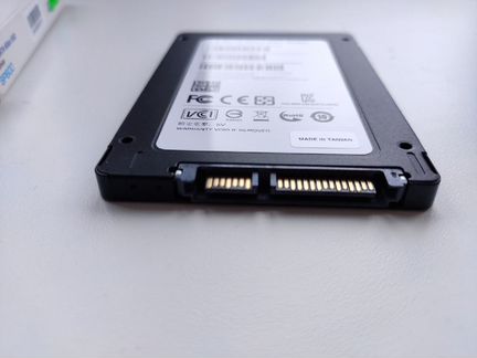 SSD 64 GB 6GB/s