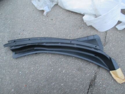 Жабо правое Ситроен С-Кроссер Пежо 4007 8251GK