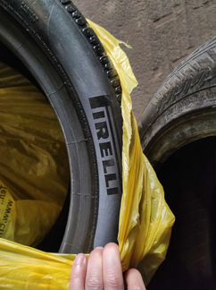 Pirelli sottozero 275/40/19