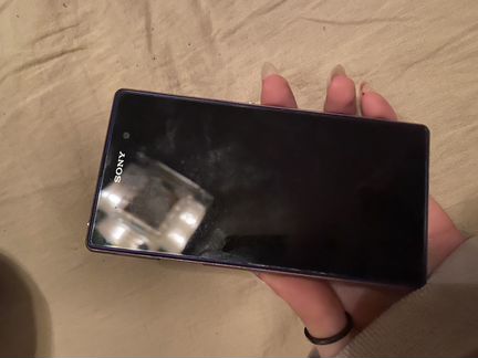 Телефон Sony, ноутбук, iPod