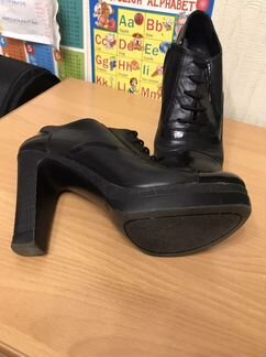 Полуботинки женские 39 размер