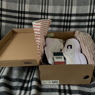 Кроссовки Tommy Hilfiger. Оригинал